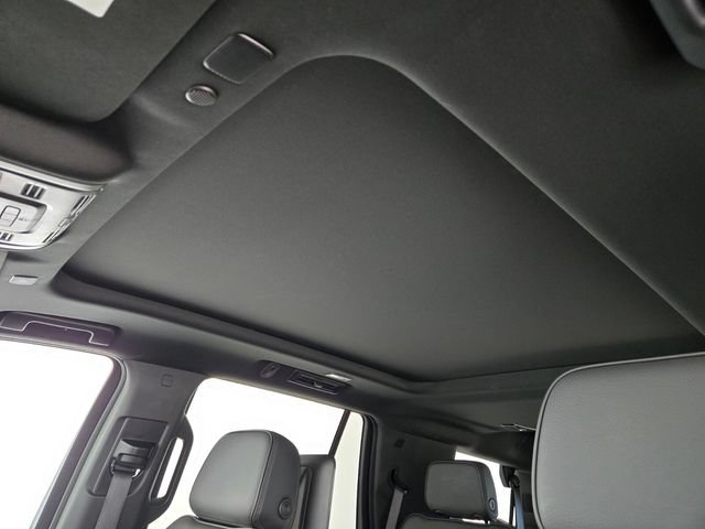 Used 2021 GMC Yukon Denali w/ Denali Ultimate Package AWD/4WD image 11