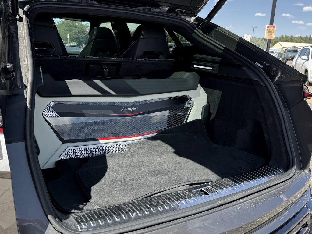 Used 2021 Lamborghini Urus AWD/4WD image 14