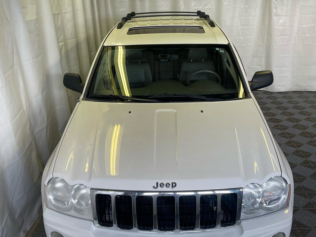Used 2005 Jeep Grand Cherokee Limited AWD/4WD image 2