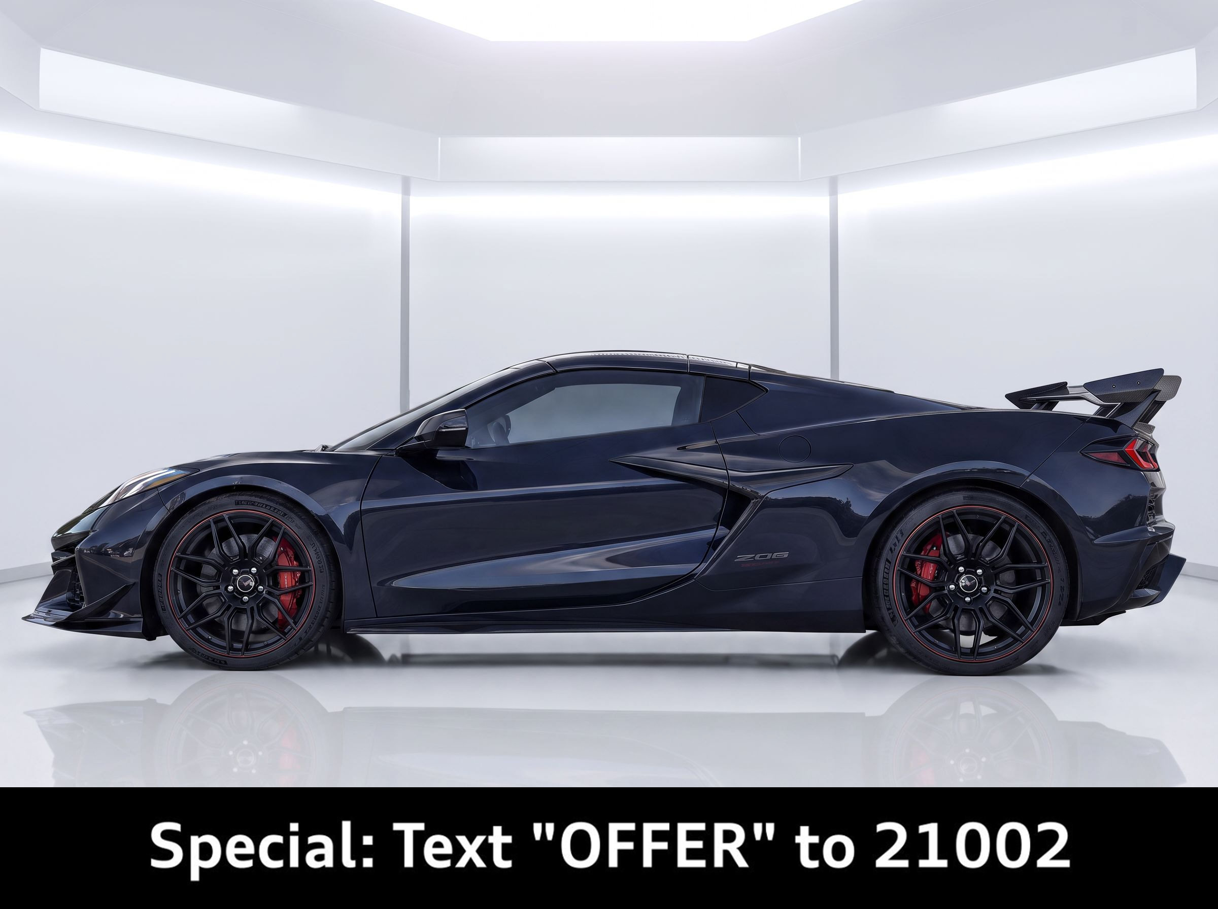 Used 2023 Chevrolet Corvette Z06 RWD image 6