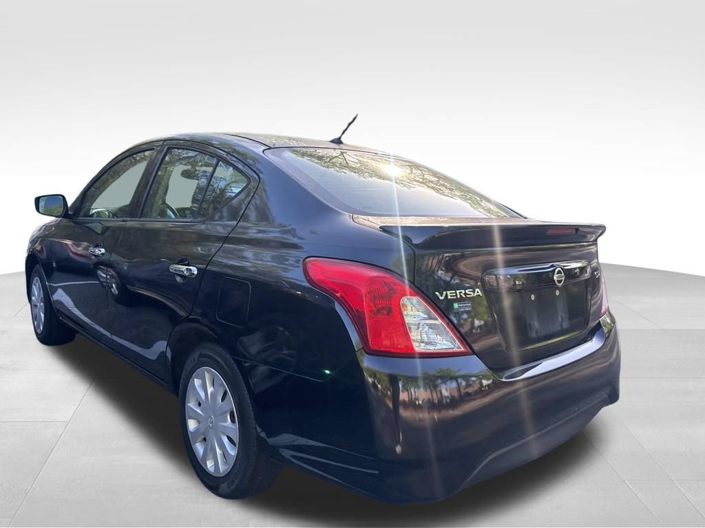 Used 2019 Nissan Versa SV FWD image 13