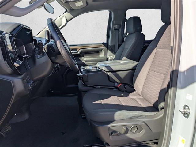 Used 2024 Chevrolet Silverado 1500 LT image 13