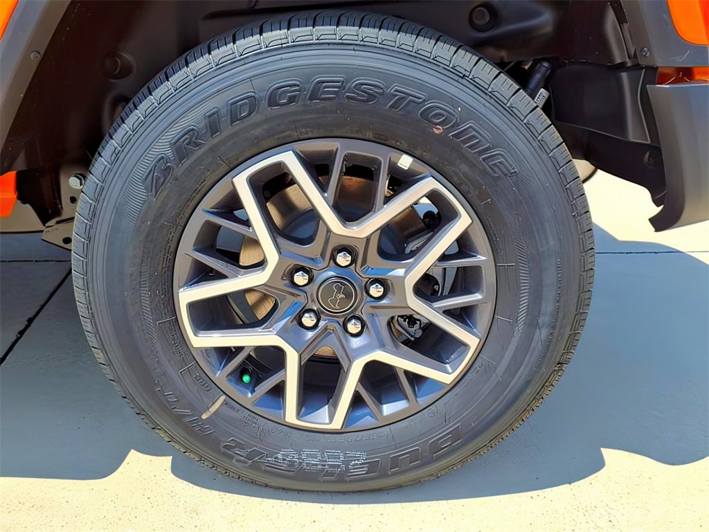 New 2025 Jeep Wrangler Sahara w/ Technology Group image 21