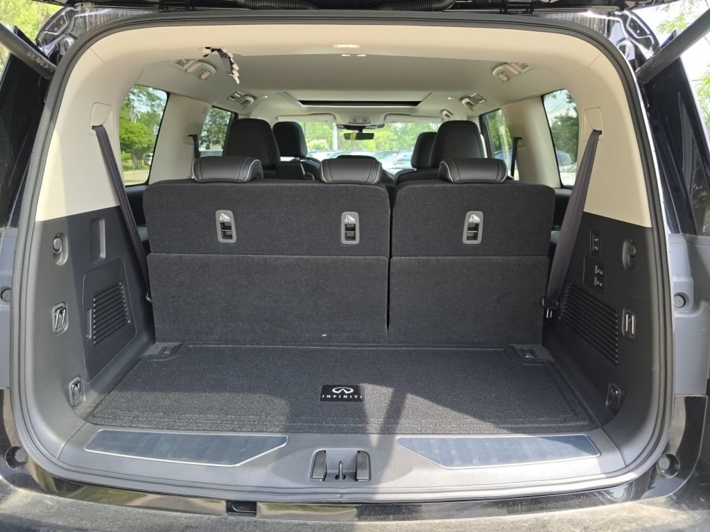 Certified 2025 INFINITI QX80 Luxe w/ Cargo Package RWD image 27