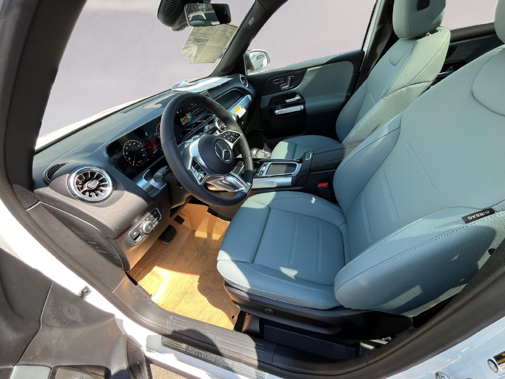 New 2026 Mercedes-Benz GLB 250 4MATIC image 6