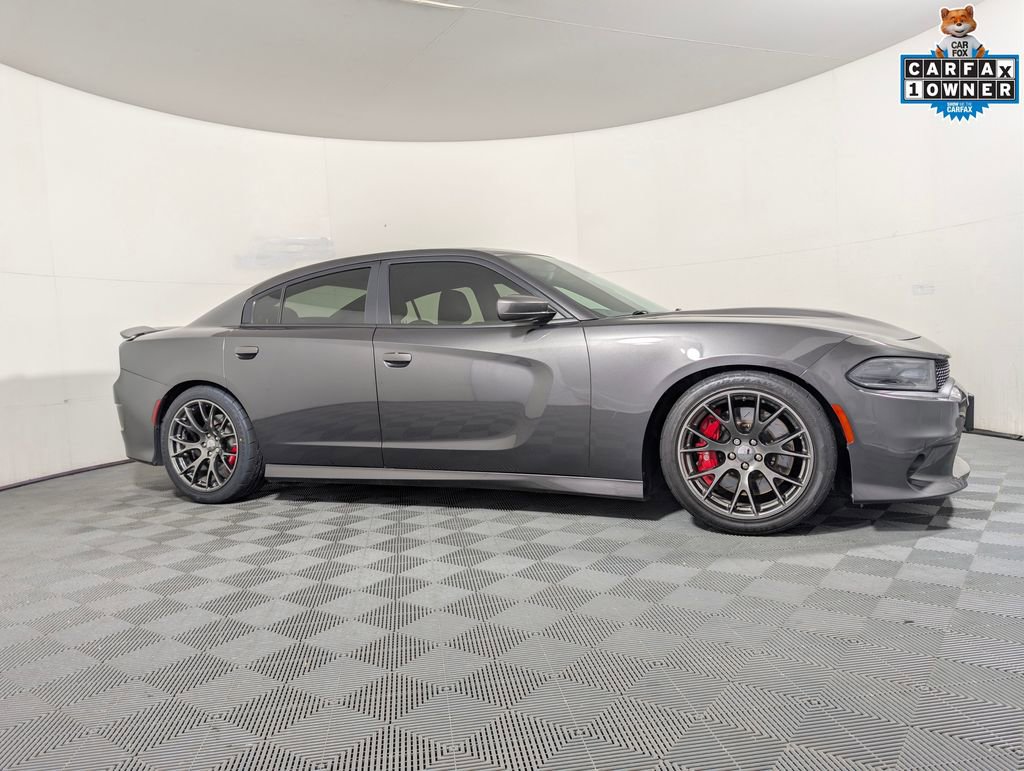 Used 2016 Dodge Charger SRT w/ Harman/Kardon Audio Group RWD image 2