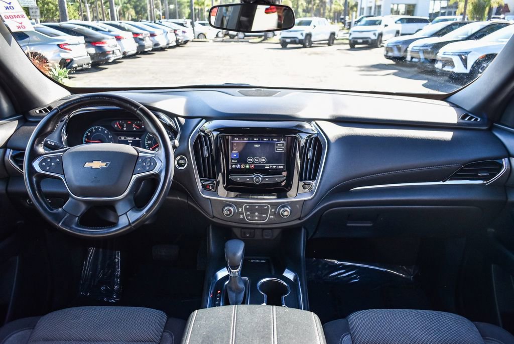 Used 2022 Chevrolet Traverse LT image 13