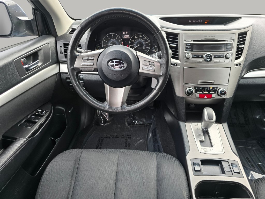 Used 2010 Subaru Outback 2.5i Premium AWD/4WD image 2