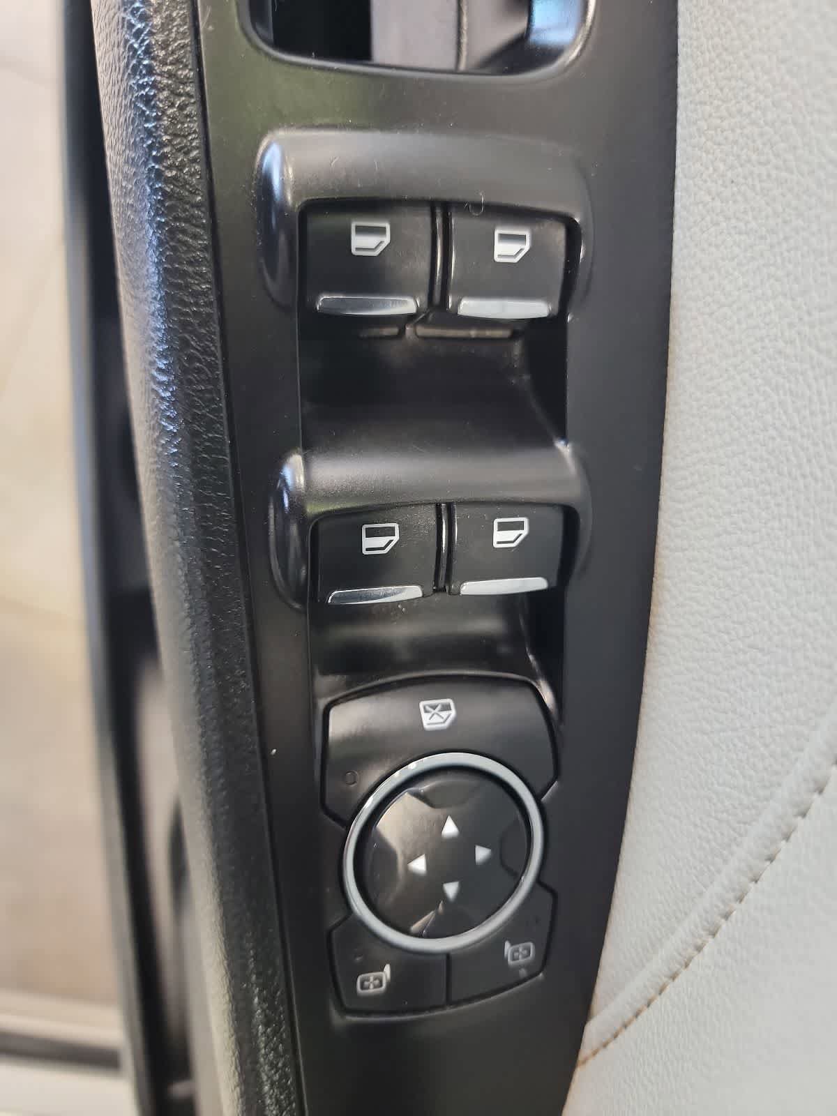 Used 2018 Ford Fusion Titanium AWD/4WD image 12