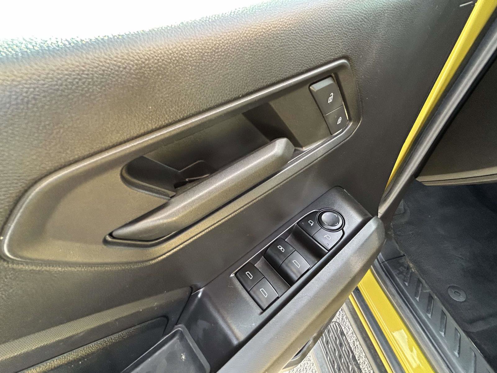 Used 2023 Chevrolet Colorado Trail Boss w/ Advanced Trailering Package image 16