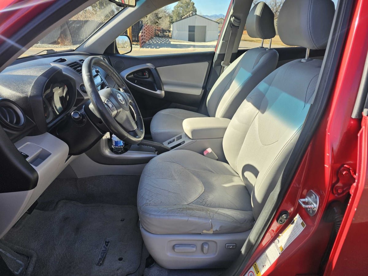Used 2008 Toyota RAV4 Limited AWD/4WD image 9