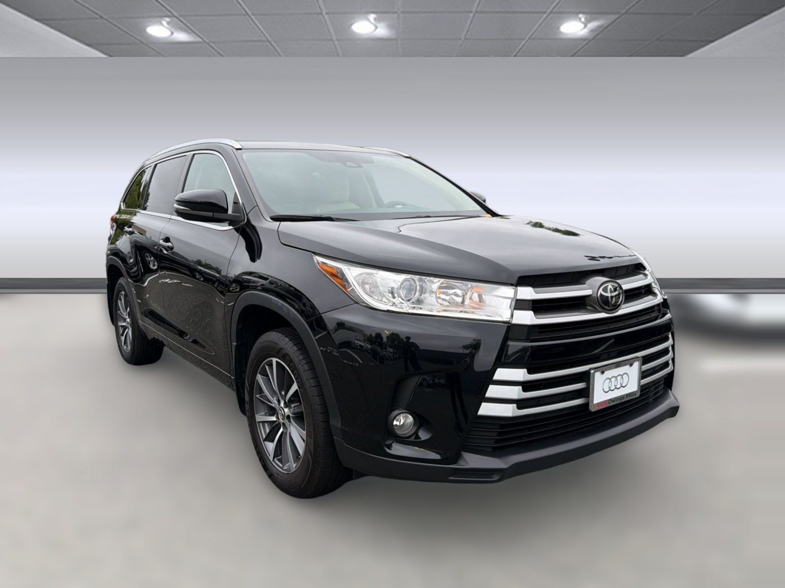 Used 2018 Toyota Highlander XLE AWD/4WD image 7