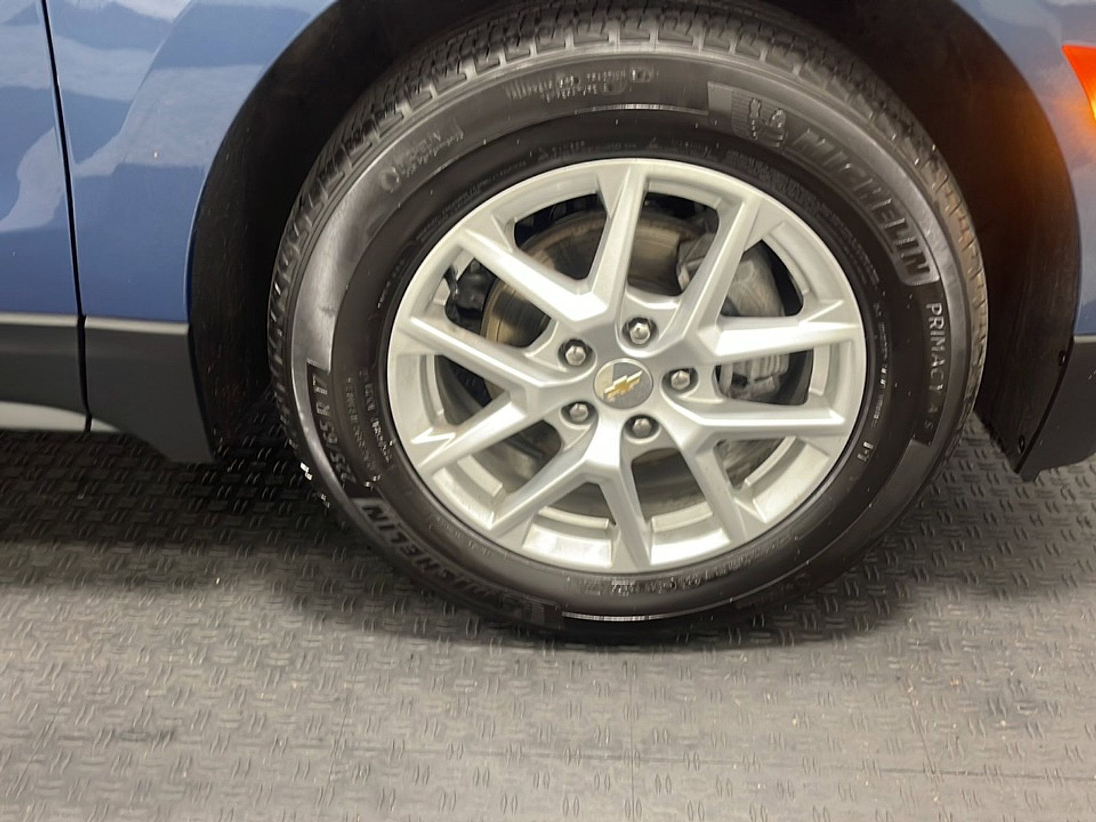 Used 2024 Chevrolet Equinox LT FWD image 23