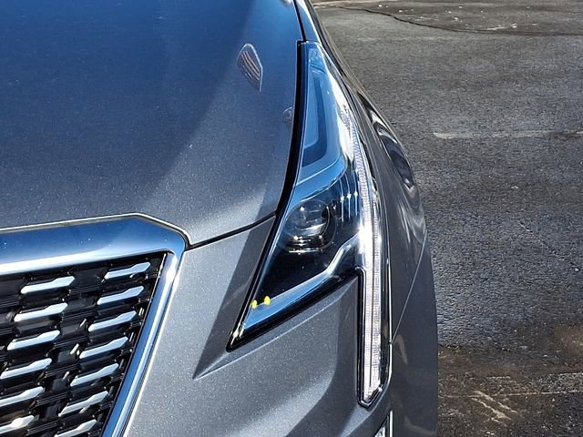 Used 2024 Cadillac XT5 Premium Luxury w/ LPO, Floor Liner Package image 7