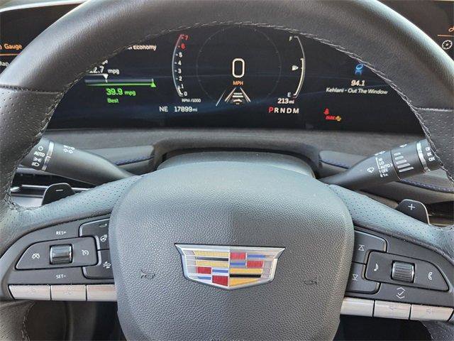 Certified 2025 Cadillac XT4 Sport w/ Cold Weather Package image 14