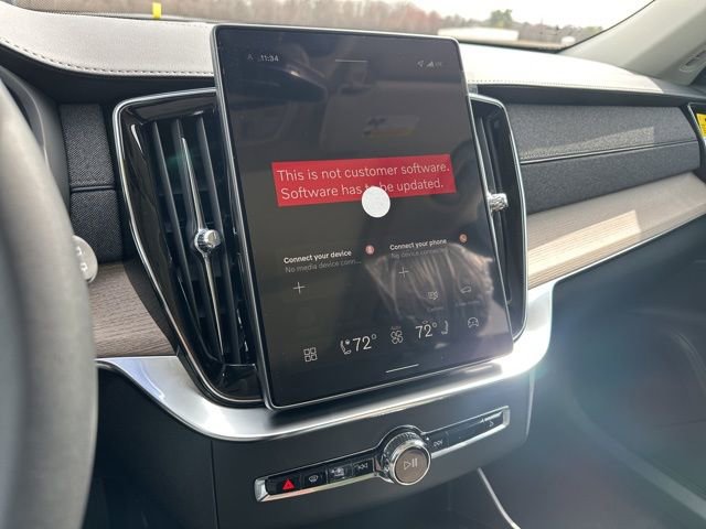 New 2026 Volvo XC90 B5 Core w/ Protection Package image 16