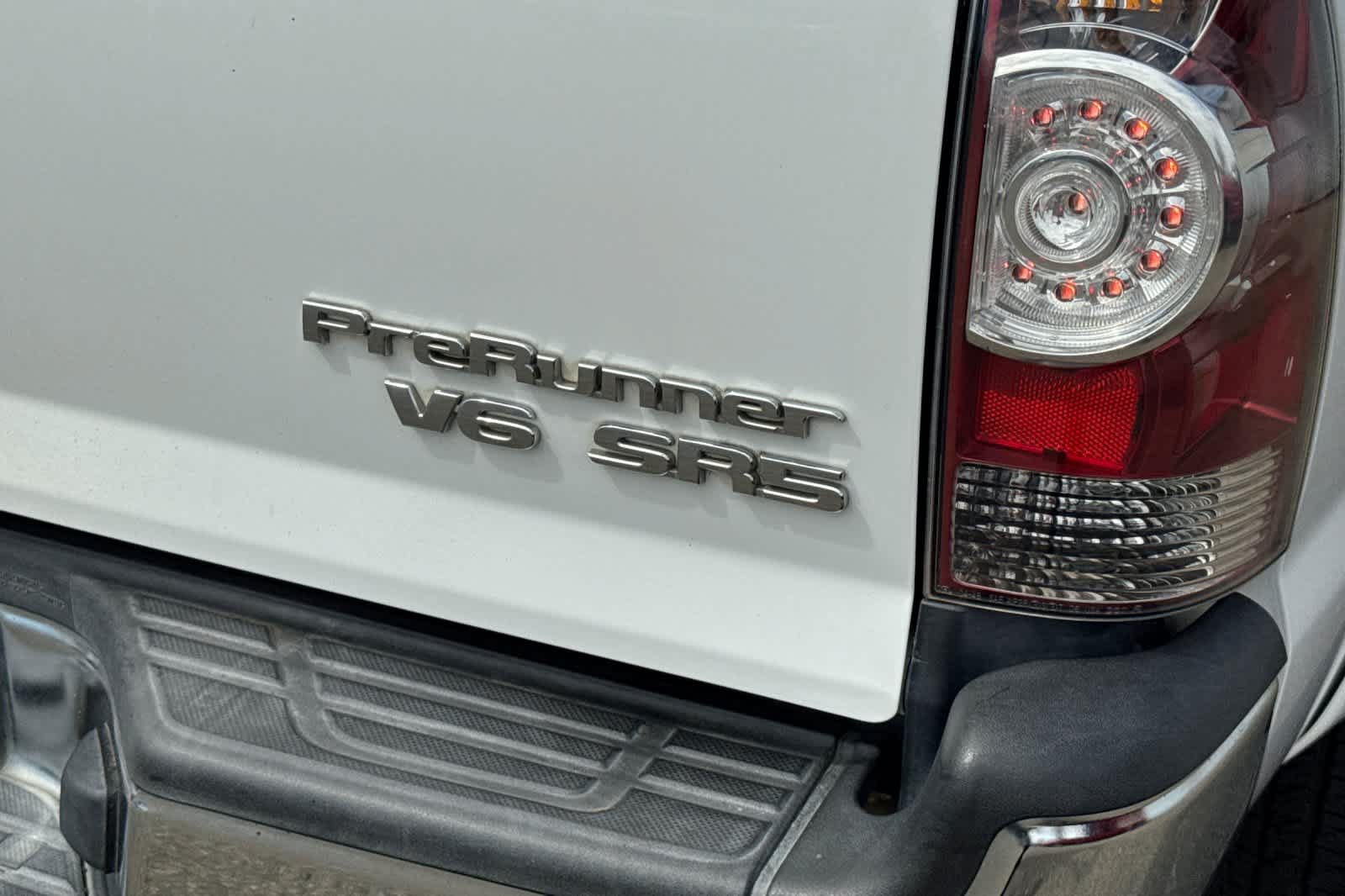Used 2012 Toyota Tacoma PreRunner w/ SR5 Pkg RWD image 24