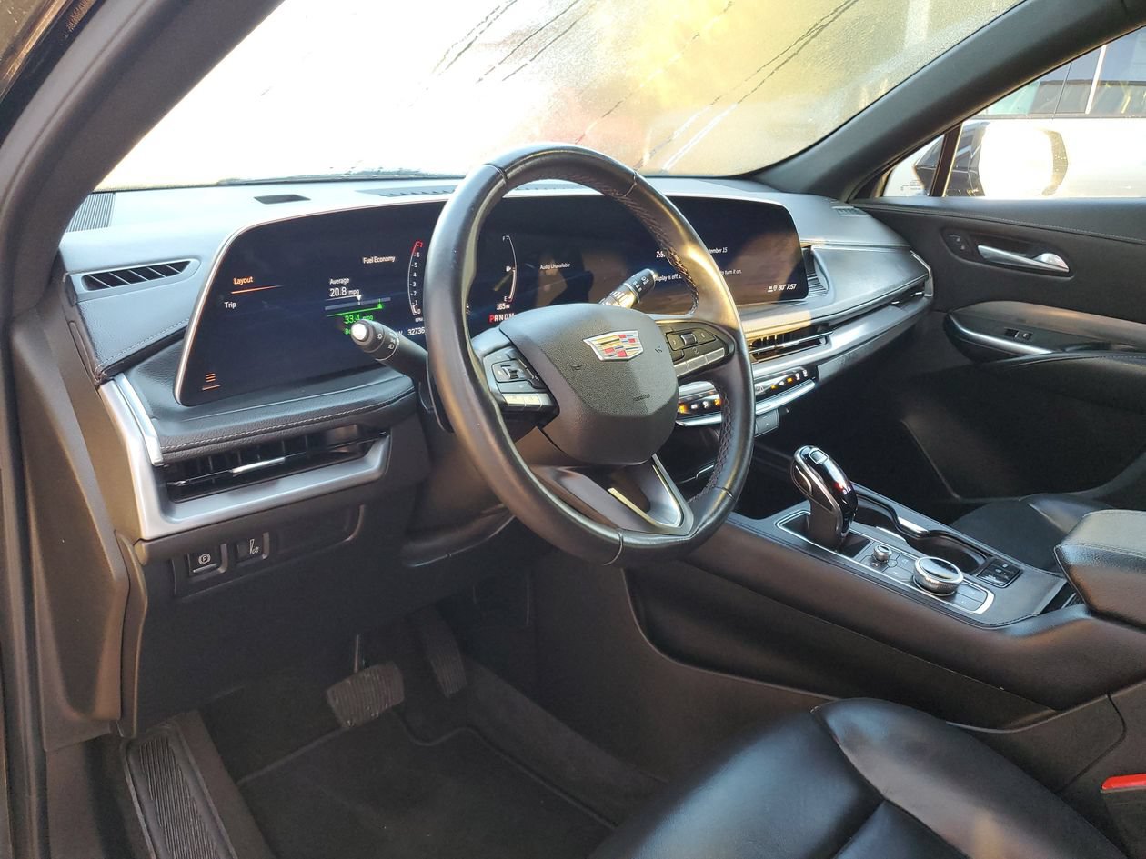 Used 2025 Cadillac XT4 Premium Luxury FWD image 19