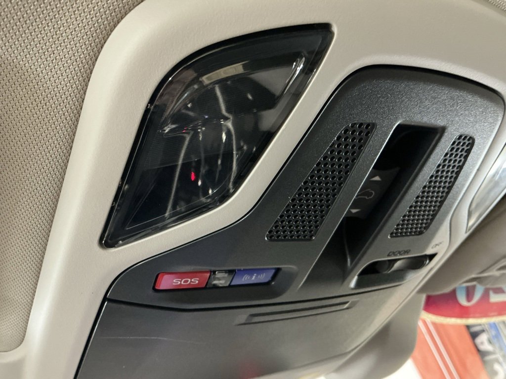 Used 2020 Subaru Outback Premium image 21