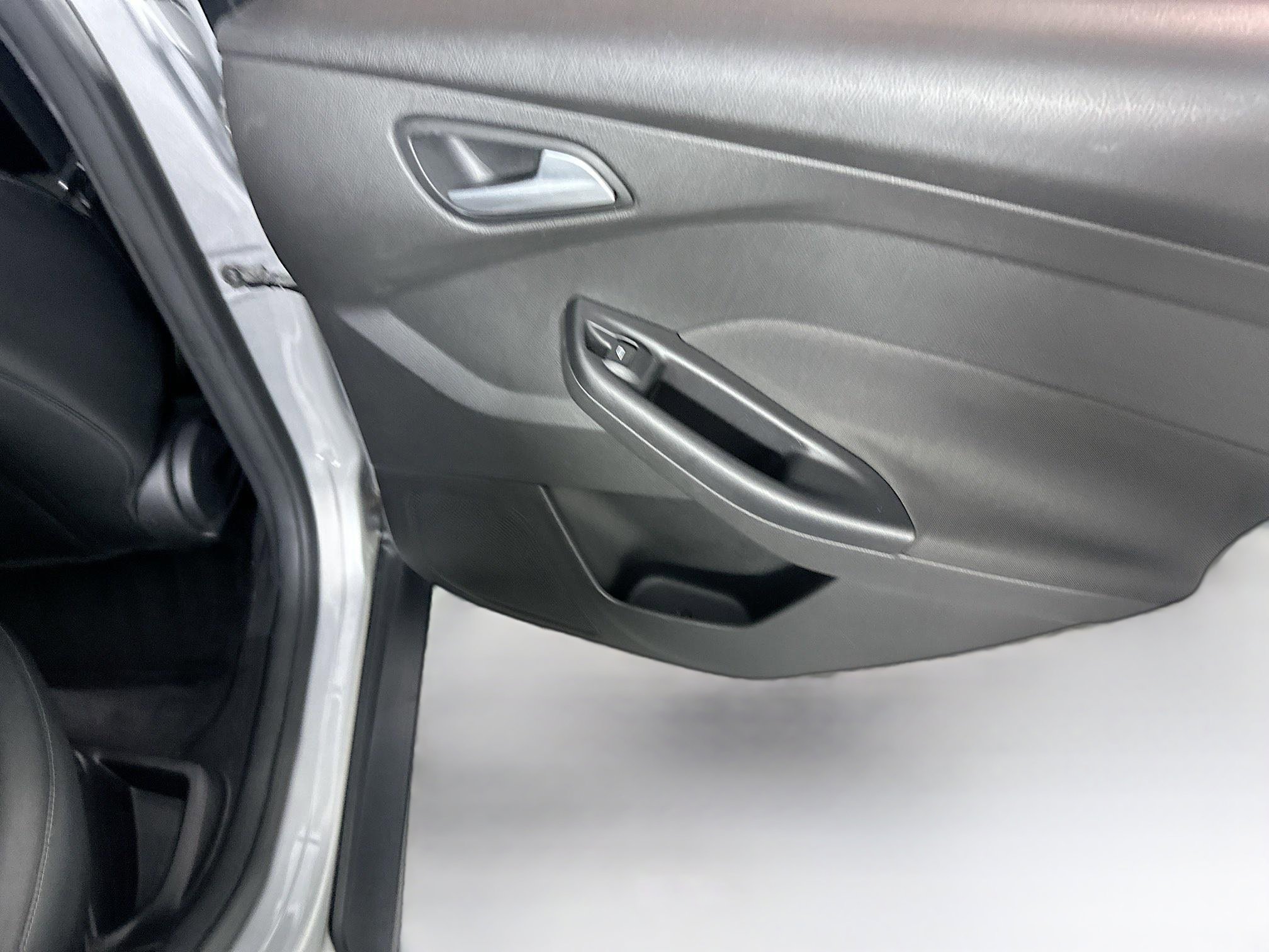 Used 2016 Ford Focus SE w/ Equipment Group 201A image 27