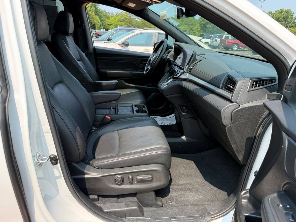 Used 2025 Honda Odyssey Sport-L image 25