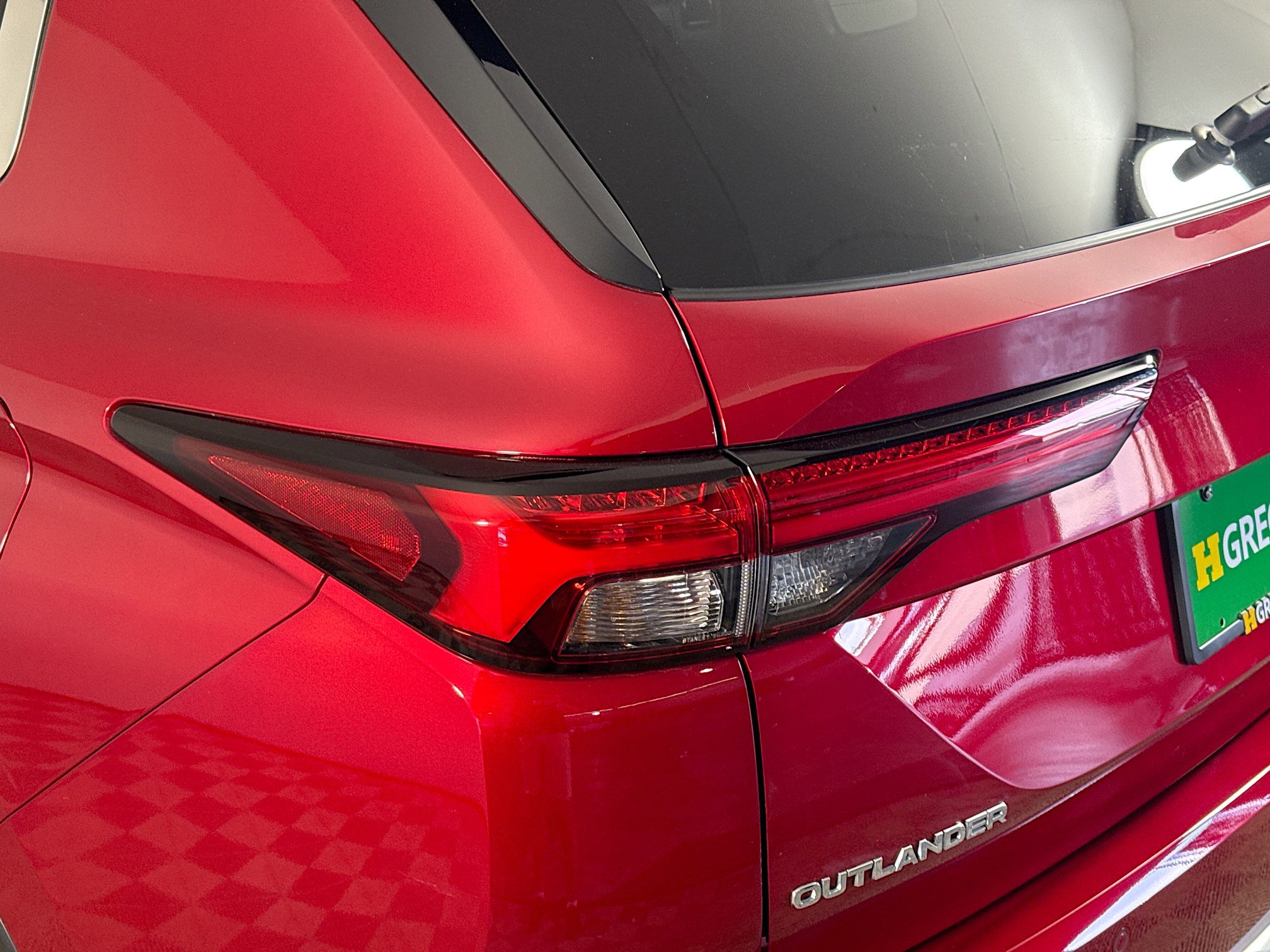 Used 2024 Mitsubishi Outlander SE image 36