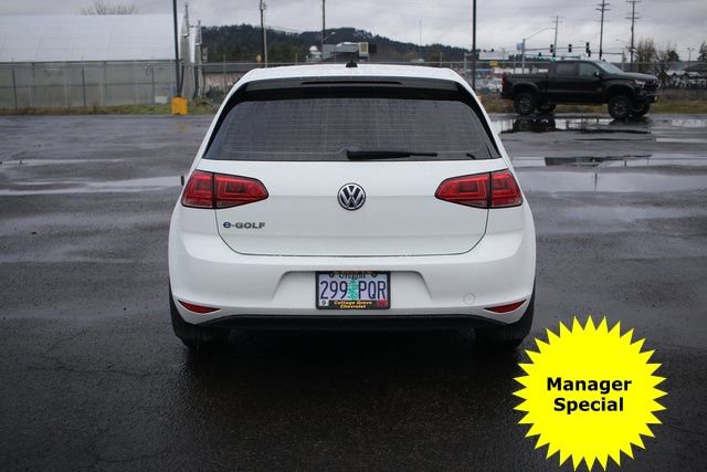 Used 2016 Volkswagen e-Golf SE image 5