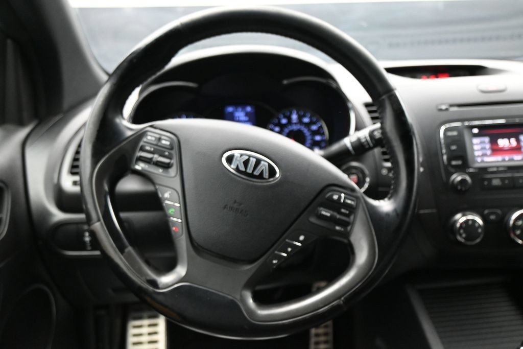 Used 2016 Kia Forte Koup SX FWD image 14