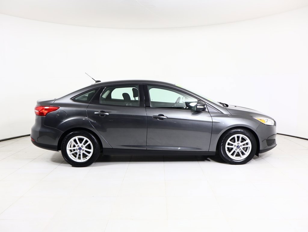 Used 2017 Ford Focus SE image 15