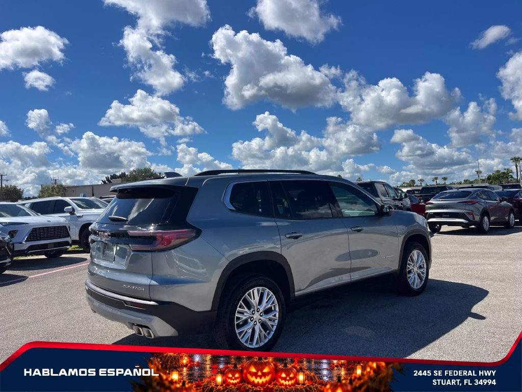 Used 2026 GMC Acadia Elevation w/ Elevation Premium Package FWD image 7