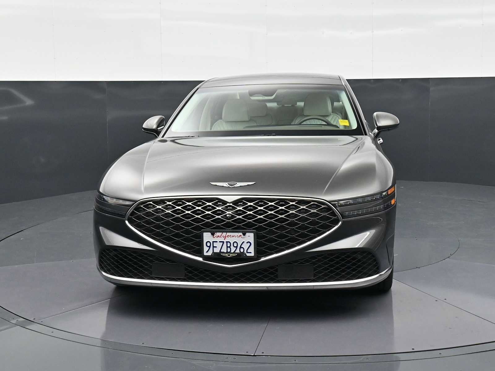 Used 2023 Genesis G90 3.5T AWD/4WD video 2