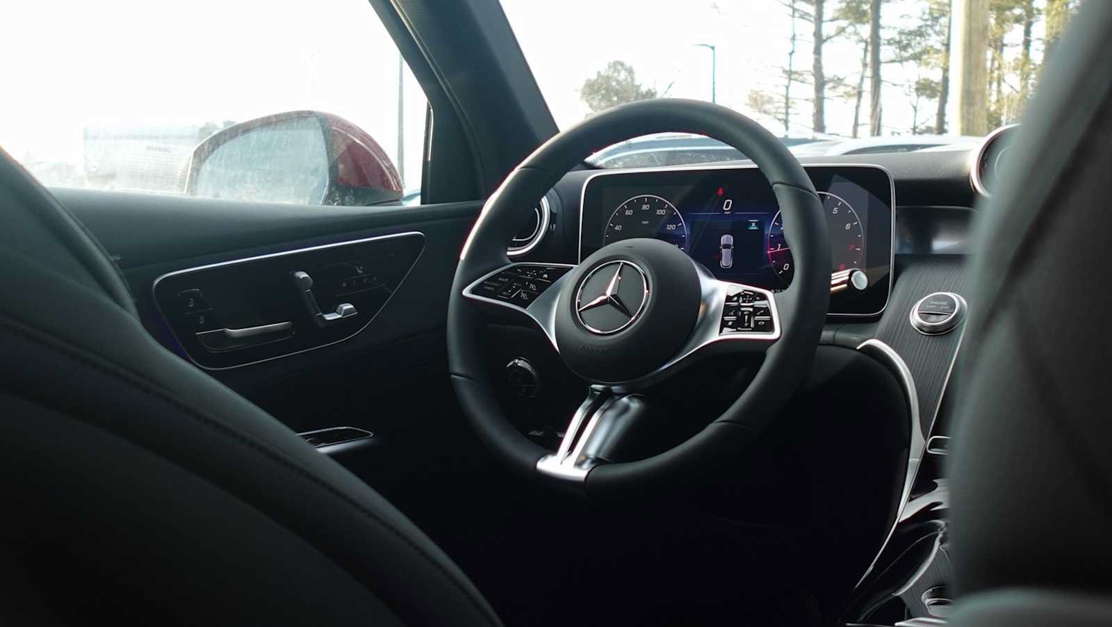 Used 2026 Mercedes-Benz GLC 300 4MATIC image 27