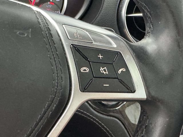 Used 2016 Mercedes-Benz SL 550 w/ Driver Assistance Package image 47