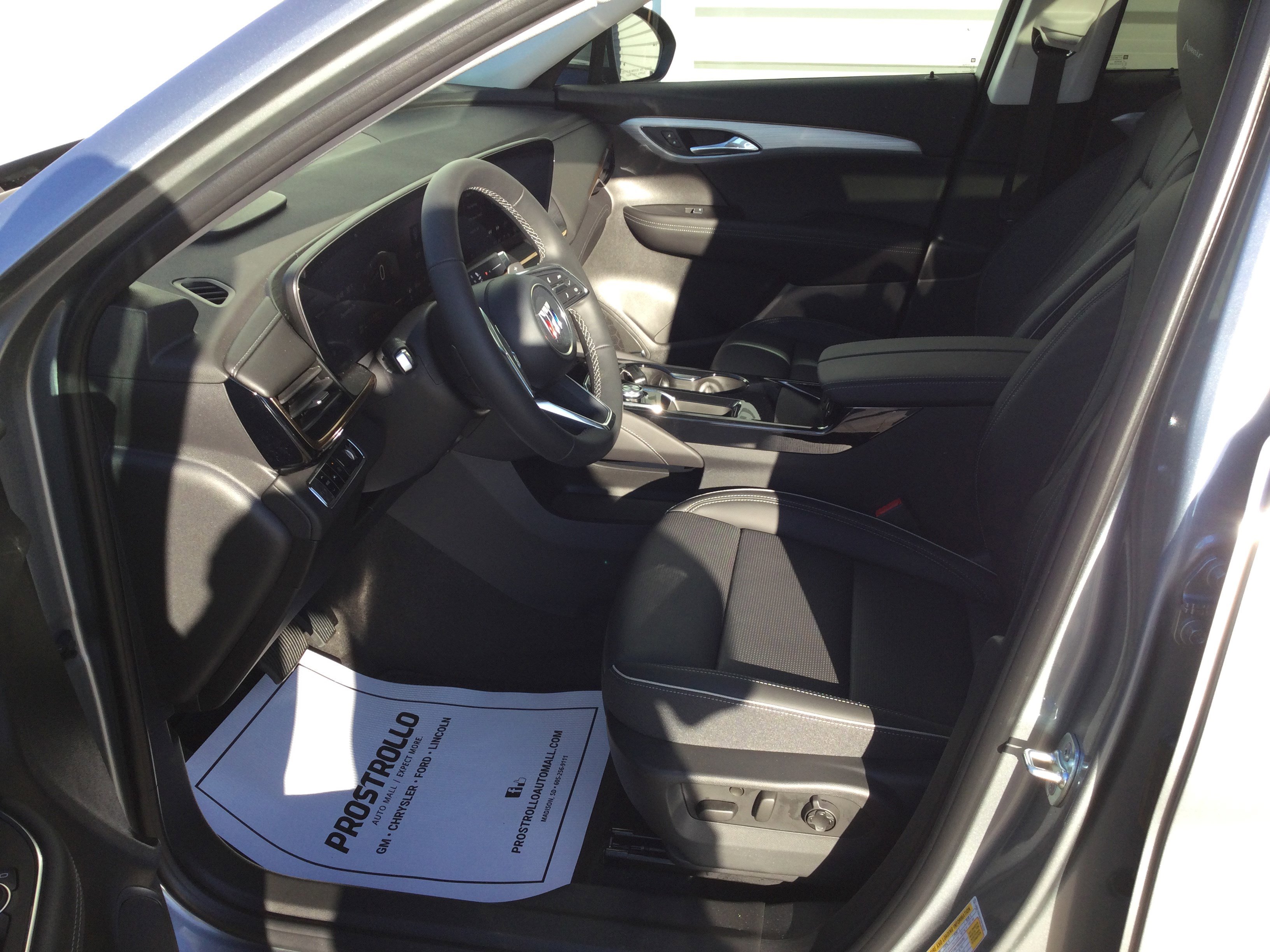 New 2026 Buick Envision Avenir image 8