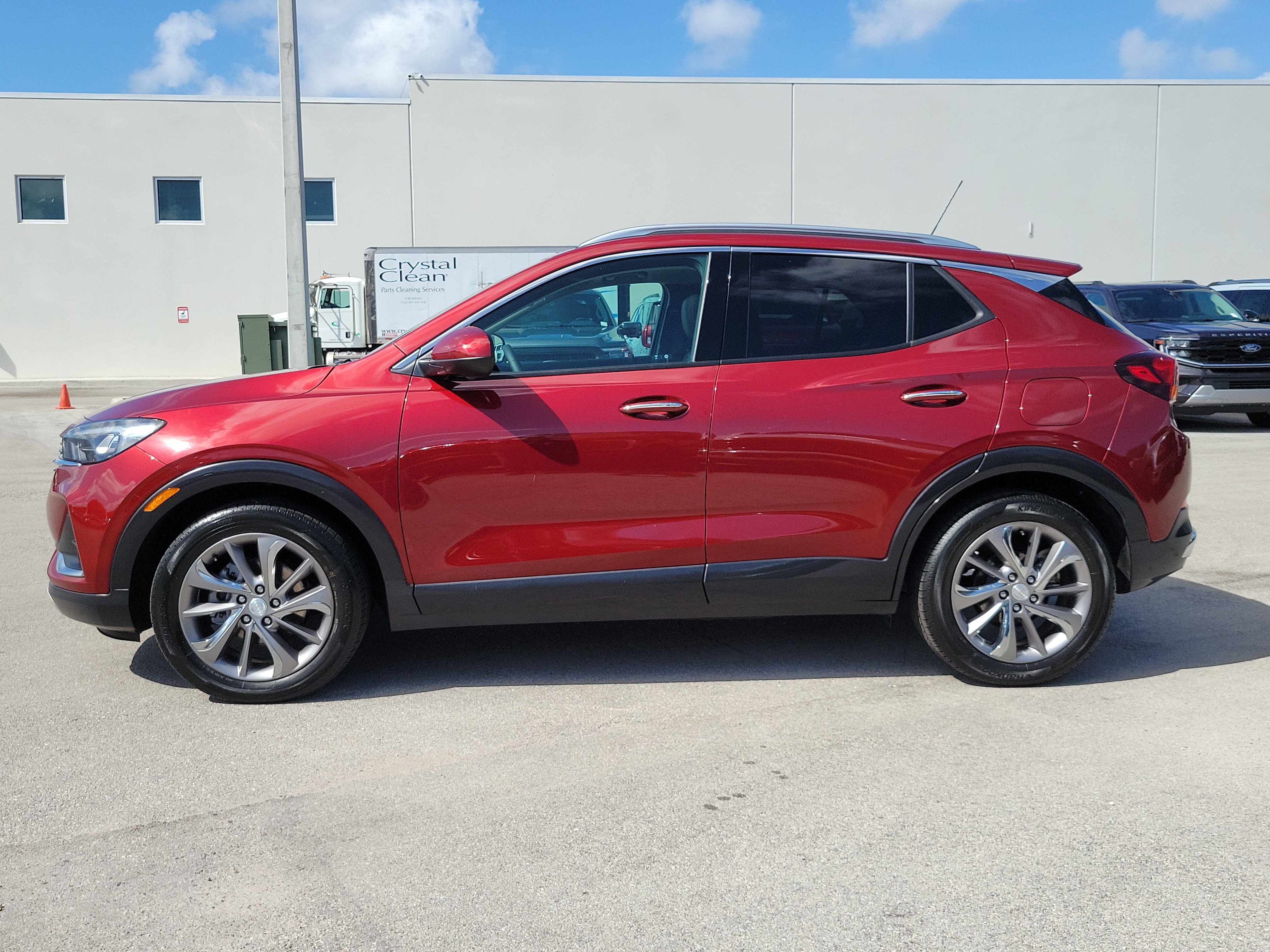 Used 2023 Buick Encore GX Essence w/ Experience Buick Package FWD image 8