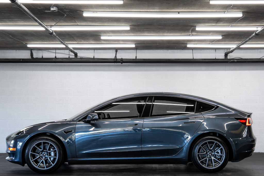 Used 2022 Tesla Model 3 Long Range AWD/4WD image 2