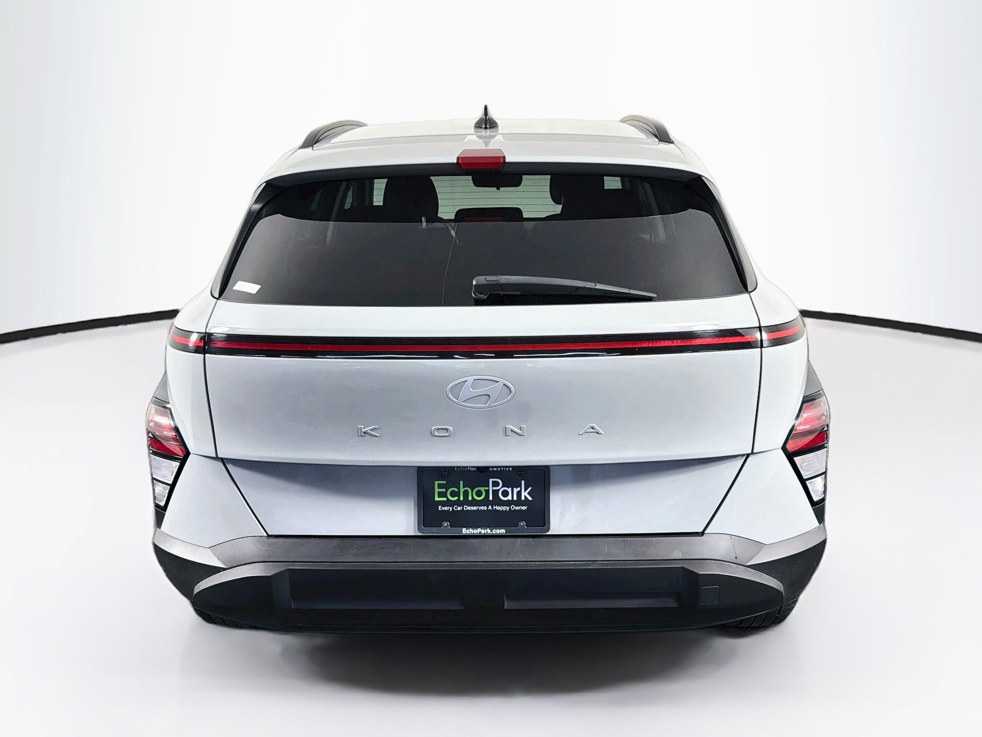 Used 2025 Hyundai Kona SEL FWD image 7