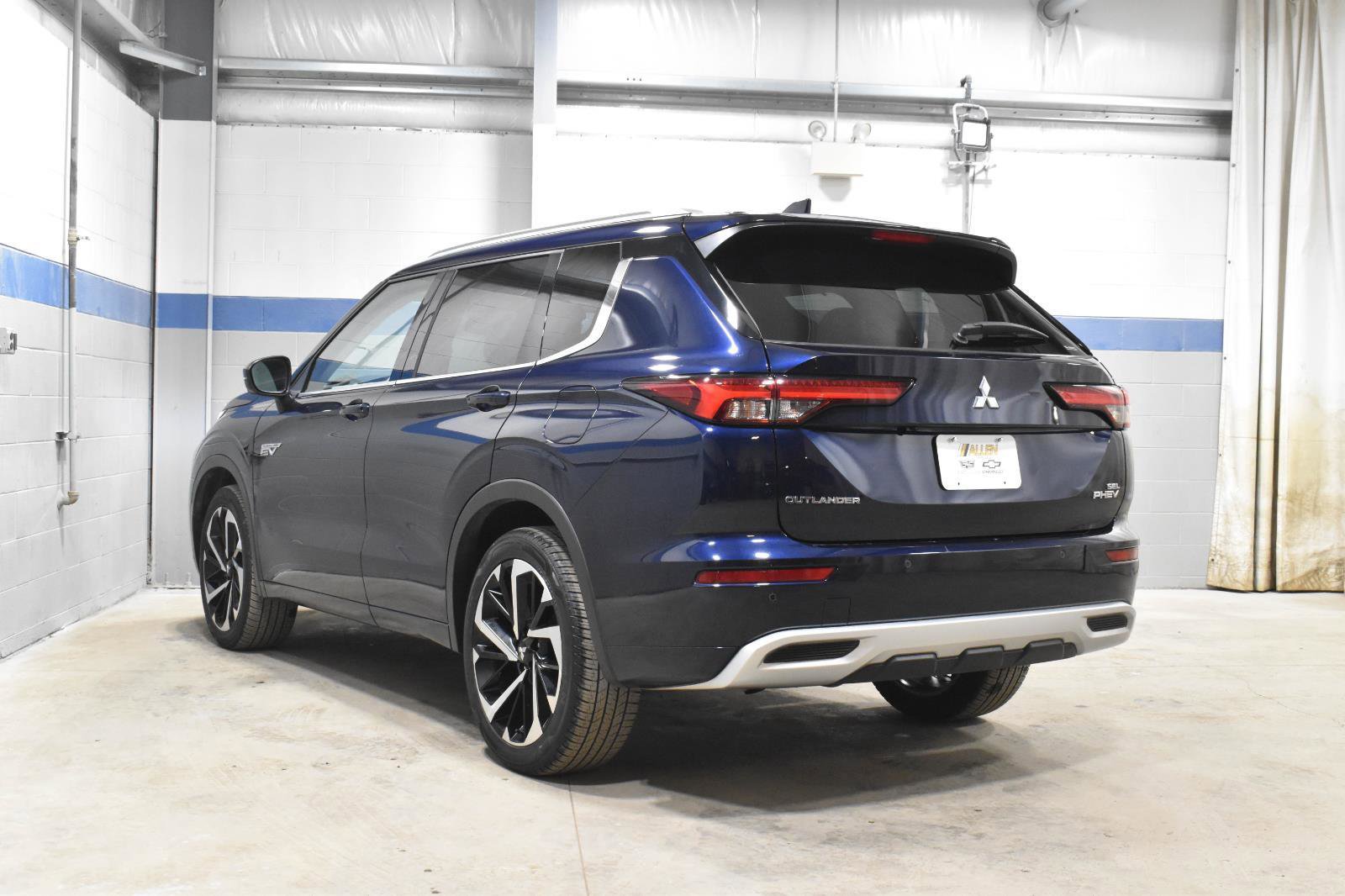 Used 2023 Mitsubishi Outlander SEL image 23