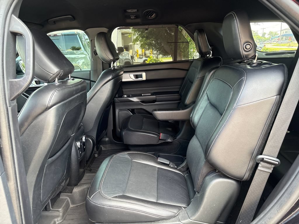 Used 2020 Ford Explorer Limited RWD image 37