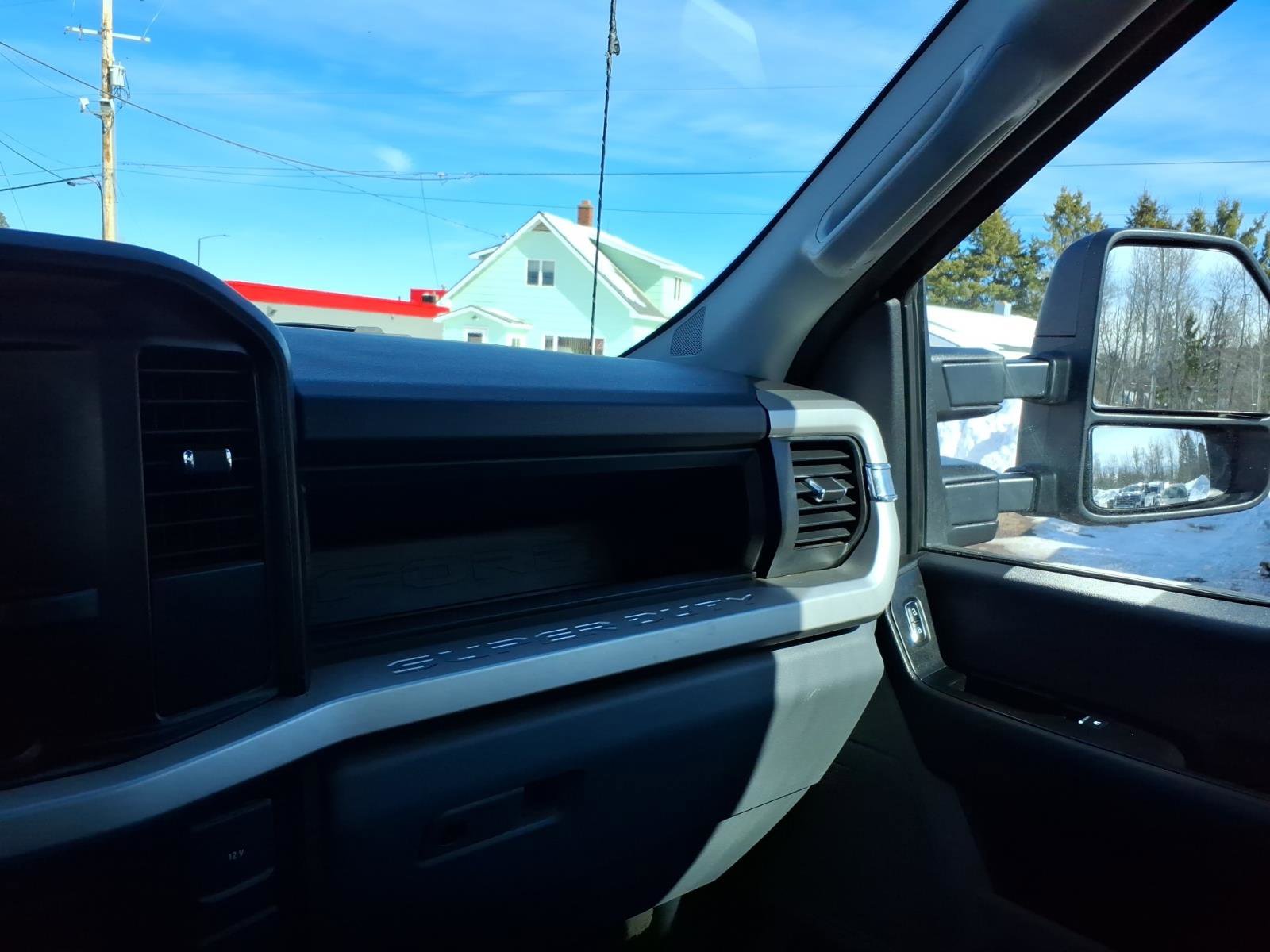 Used 2024 Ford F350 XL image 18