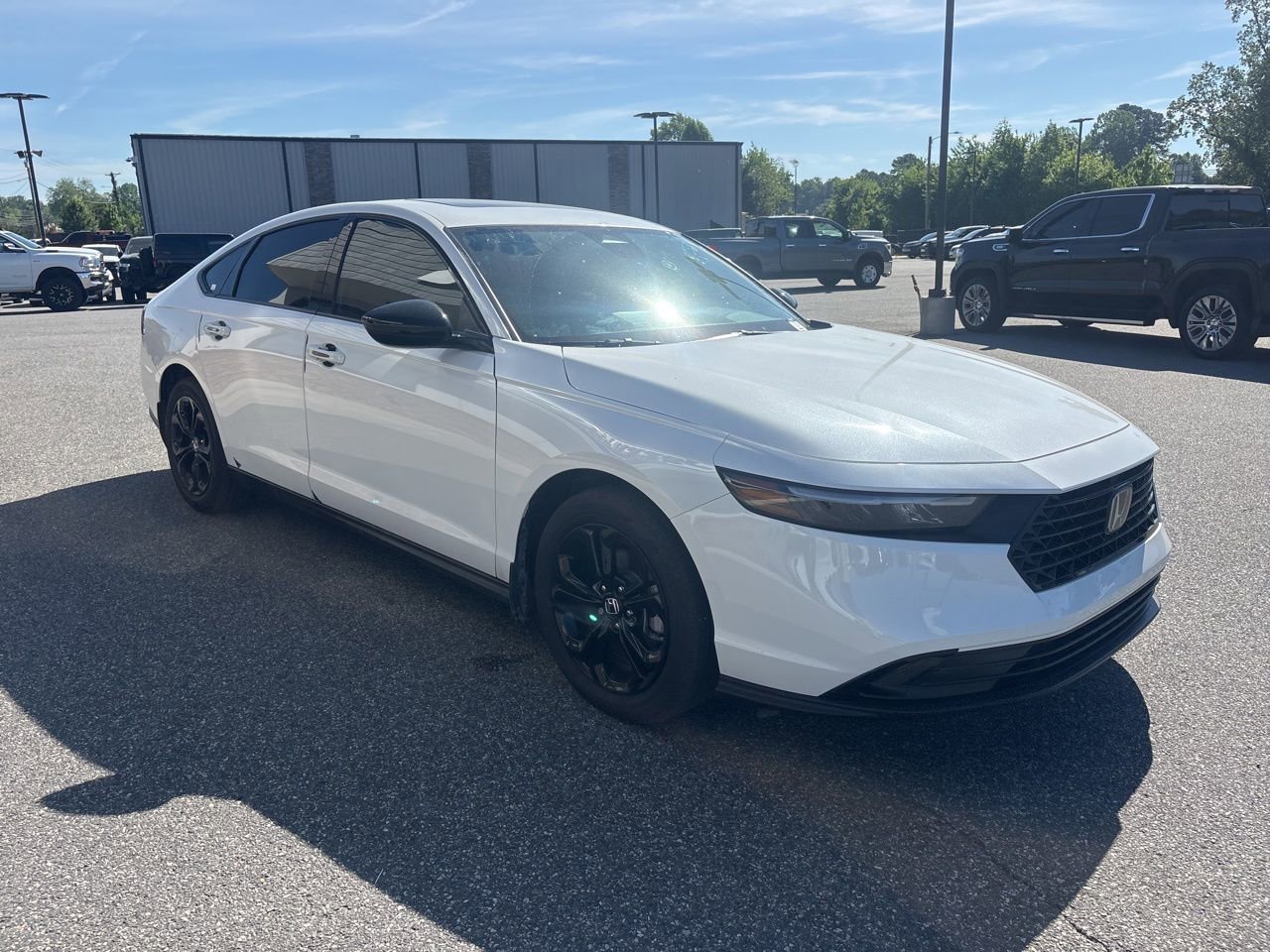 Used 2025 Honda Accord SE image 9