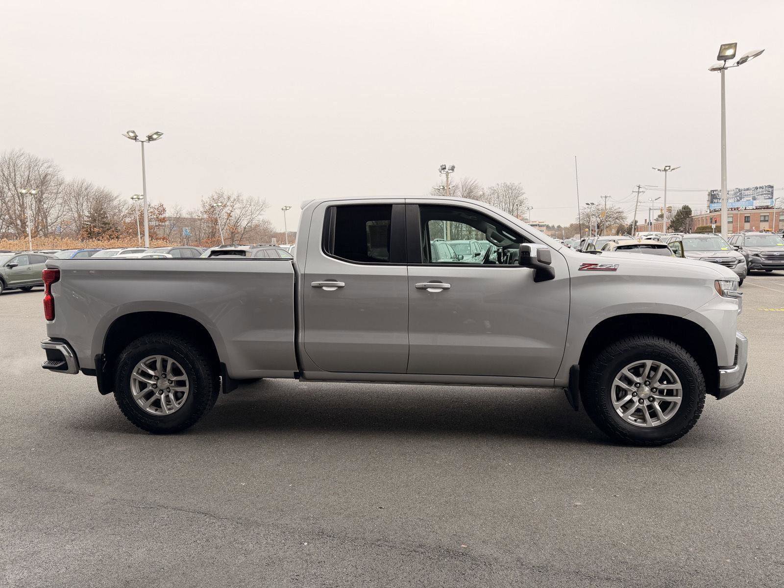 Used 2019 Chevrolet Silverado 1500 LT w/ All-Star Edition AWD/4WD image 6