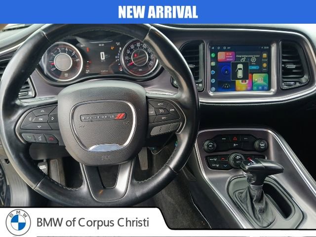 Used 2016 Dodge Challenger SXT RWD image 14