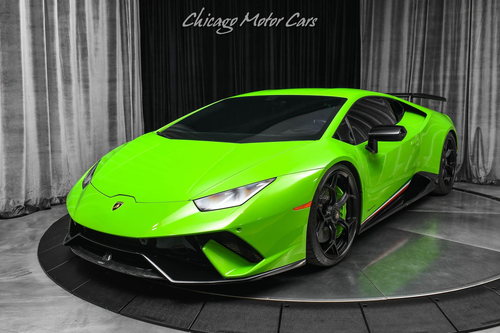 Used 2018 Lamborghini Huracan Performante AWD/4WD image 27