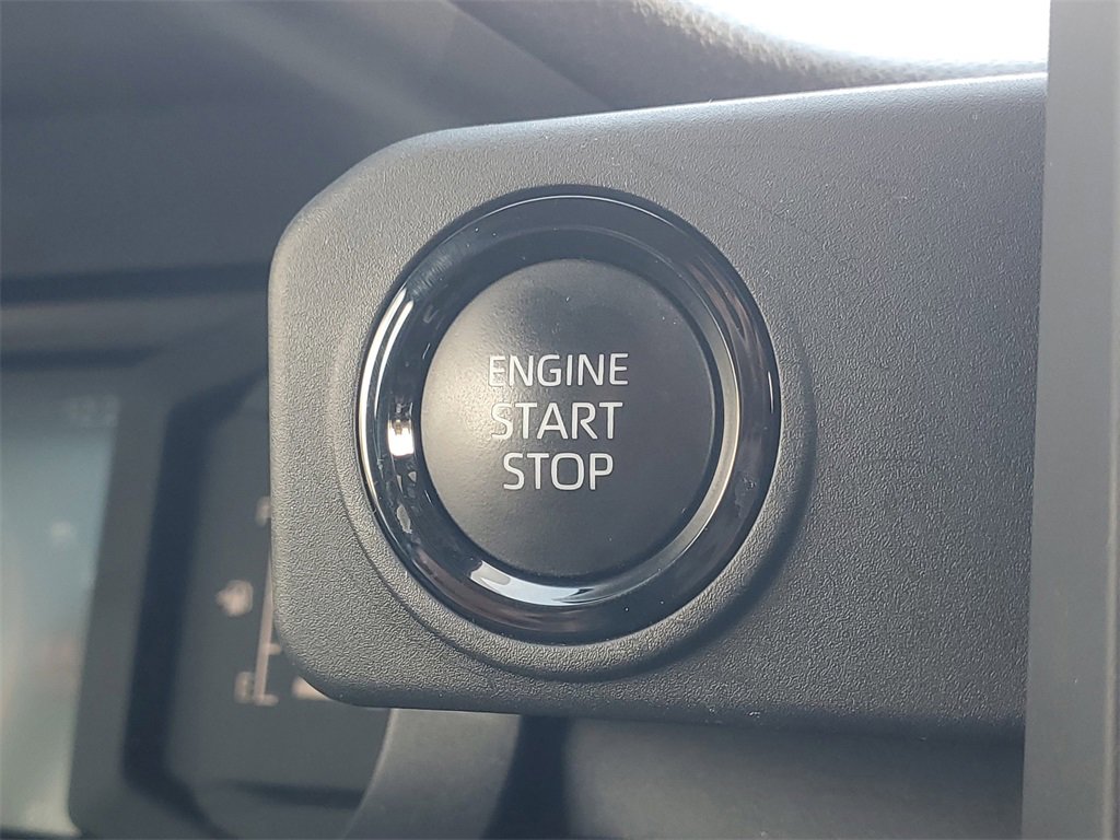 Used 2024 Toyota Tacoma SR5 w/ SR5 Upgrade Package image 28