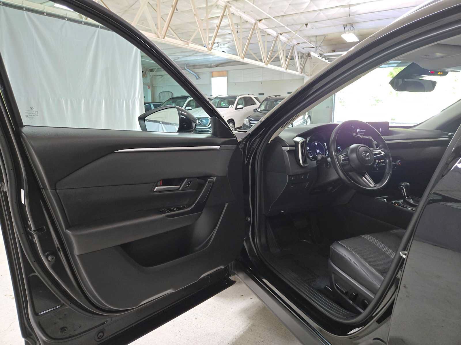 Used 2023 MAZDA CX-50 2.5 S w/ Preferred Plus Pkg AWD/4WD image 19