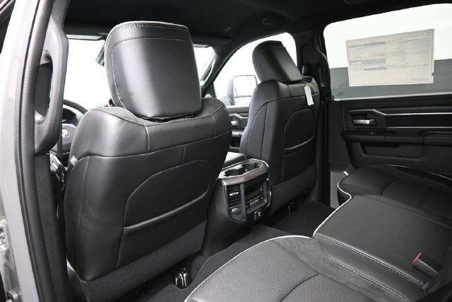New 2027 RAM 2500 Laramie AWD/4WD image 17