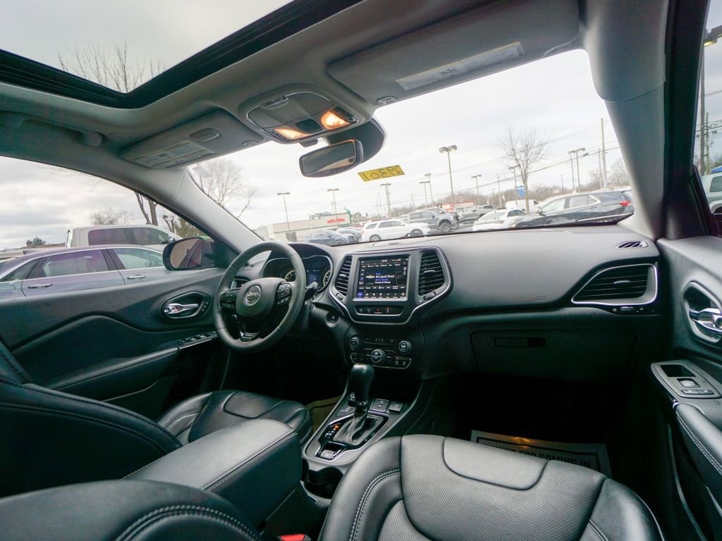 Used 2023 Jeep Cherokee Altitude Lux w/ Lux Elite Package image 15