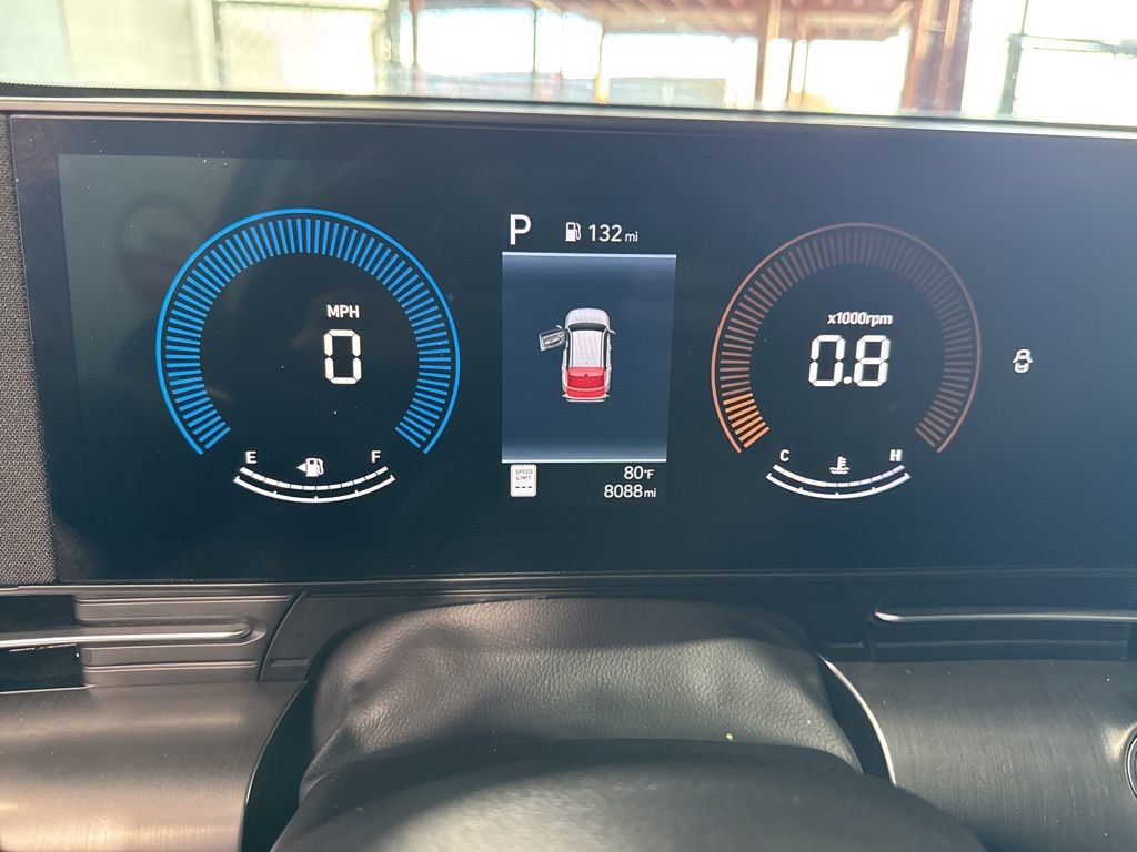 Used 2025 Hyundai Kona SEL FWD image 40