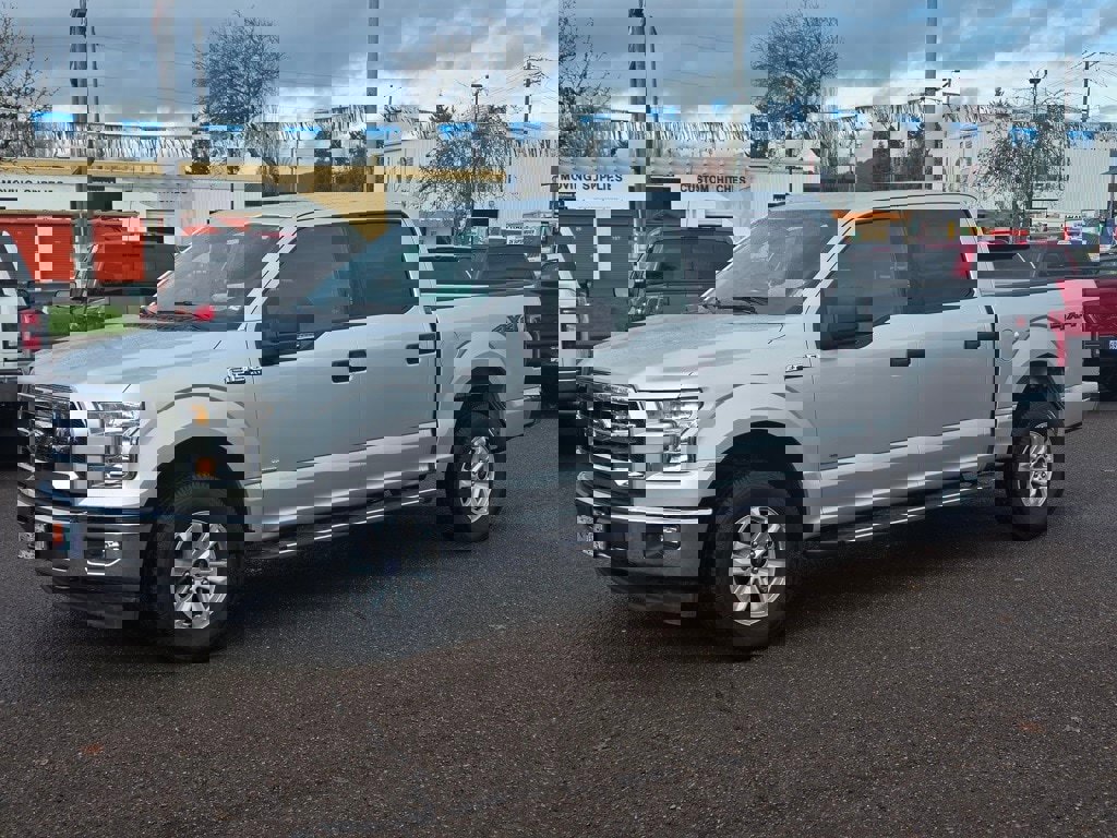 Used 2017 Ford F150 XLT w/ Equipment Group 301A Mid image 22